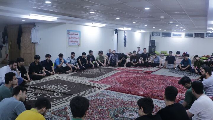 مسجد صاحب‌الزمان(عج) خرم‌آباد؛ از تربیت و قرآن تا ورزش و کشف استعدادهای نسل جوان