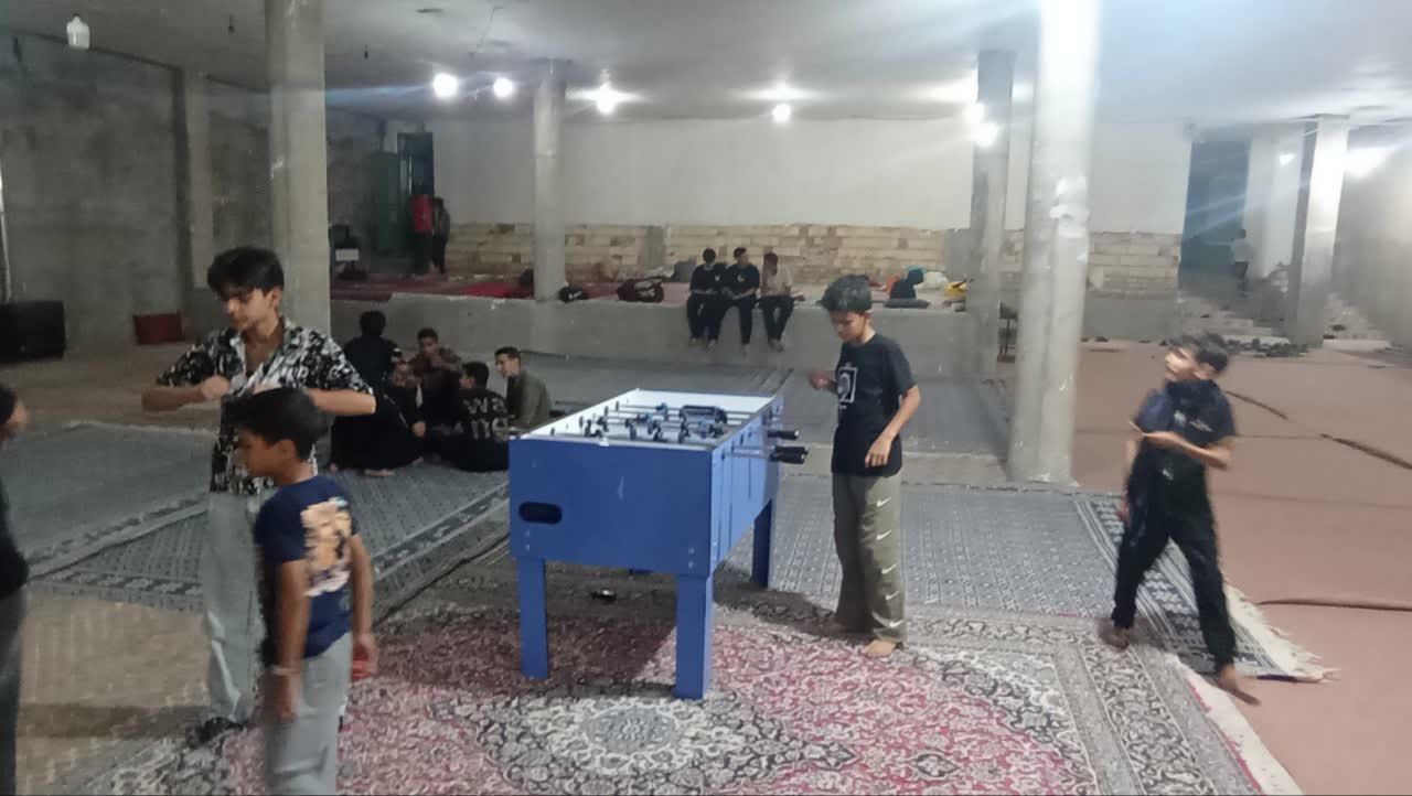برگزاری اردوی فرهنگی قرآنی شبی در مسجد جامع در روستای محمدآباد ابوزیدآباد