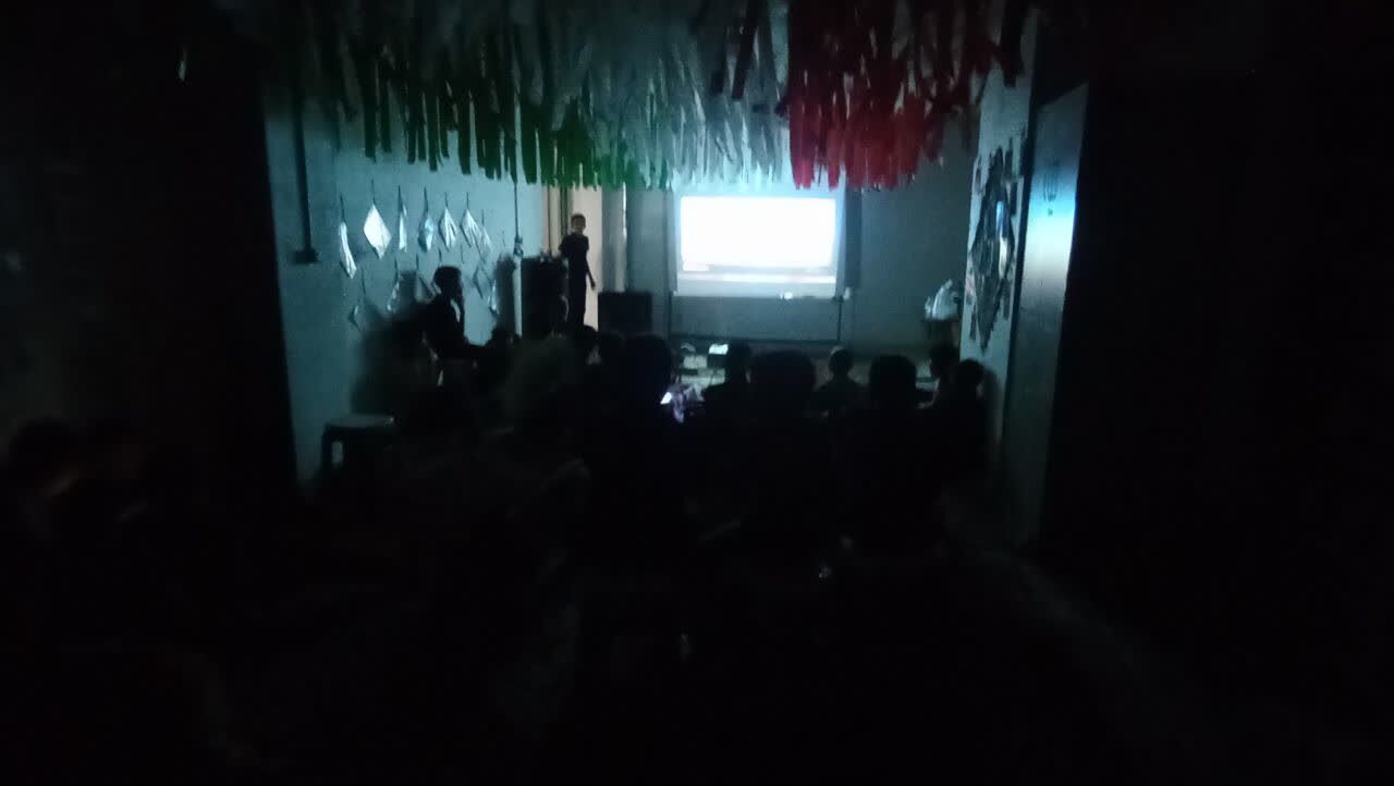 برگزاری اردوی فرهنگی قرآنی شبی در مسجد جامع در روستای محمدآباد ابوزیدآباد