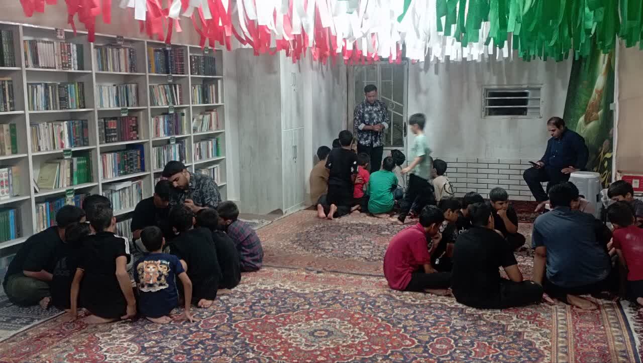 برگزاری اردوی فرهنگی قرآنی شبی در مسجد جامع در روستای محمدآباد ابوزیدآباد