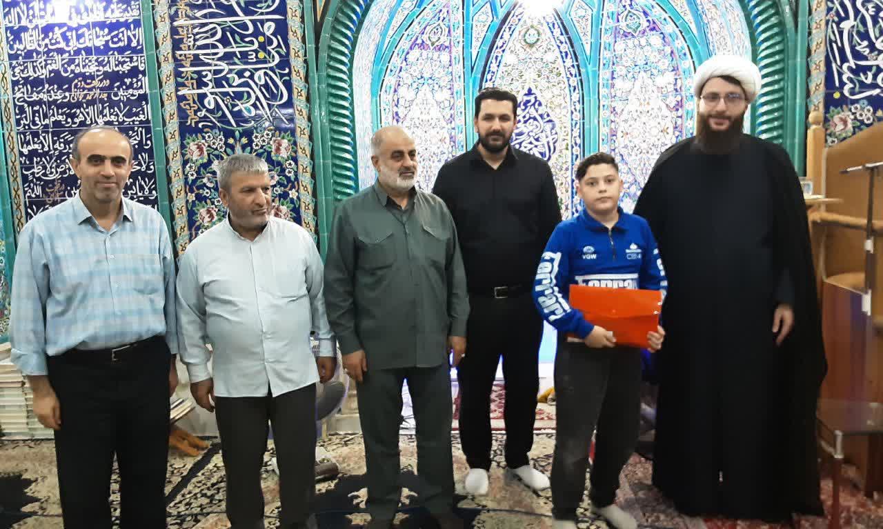 مسجد با کارکرد هنری و فرهنگی خودبه‌خود باز می‌ماند