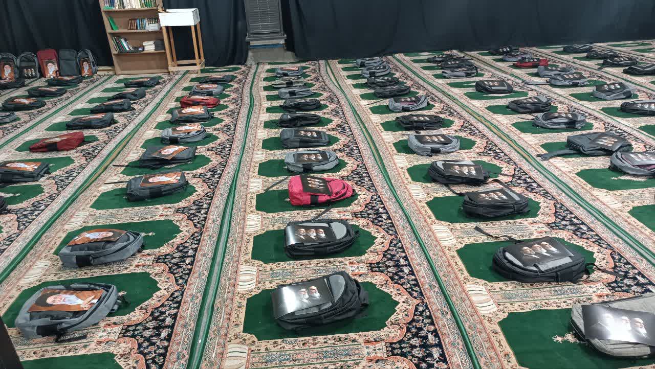 ۶۰۰ بسته لوازم‌التحریر در آستانه سال تحصیلی به دانش‌آموزان مهرانی رسید