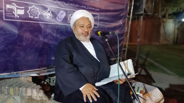 نسل جوان را با مسجد، قرآن و عالمان دینی پیوند دهیم