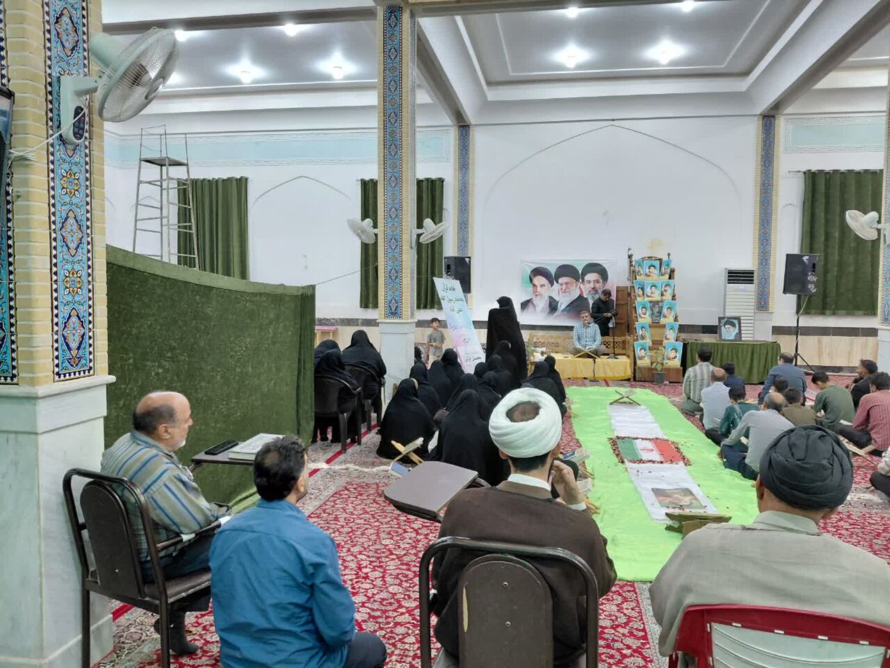 برگزاری محفل انس با قرآن کریم در روستای علیآباد مرکزی آران و بیدگل