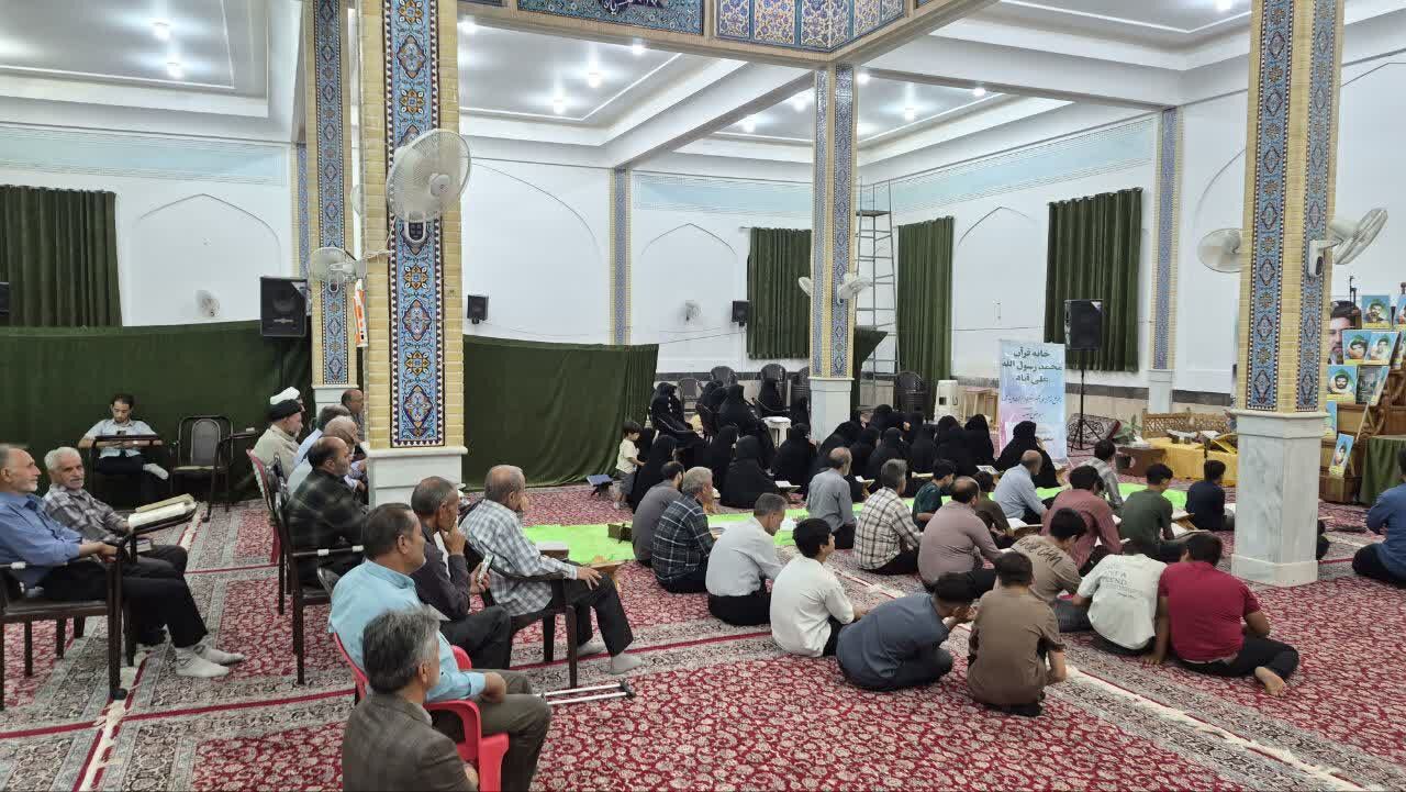 برگزاری محفل انس با قرآن کریم در روستای علی‌آباد مرکزی آران و بیدگل