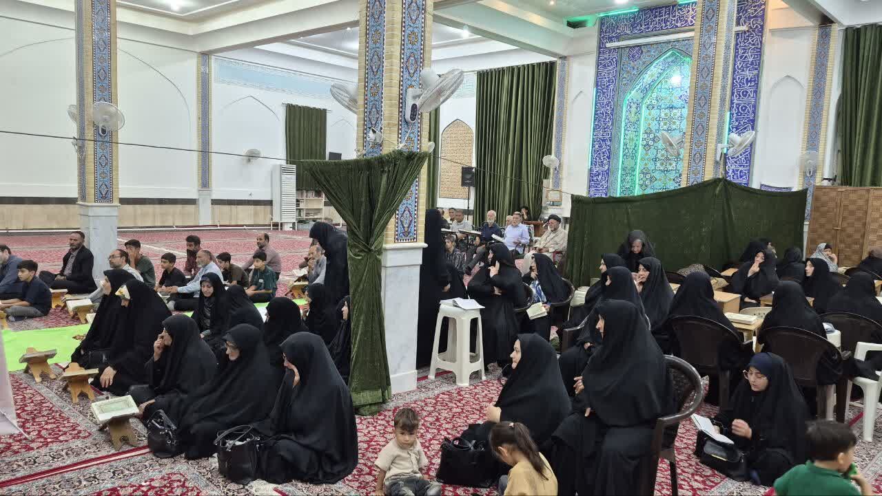 برگزاری محفل انس با قرآن کریم در روستای علی‌آباد مرکزی آران و بیدگل