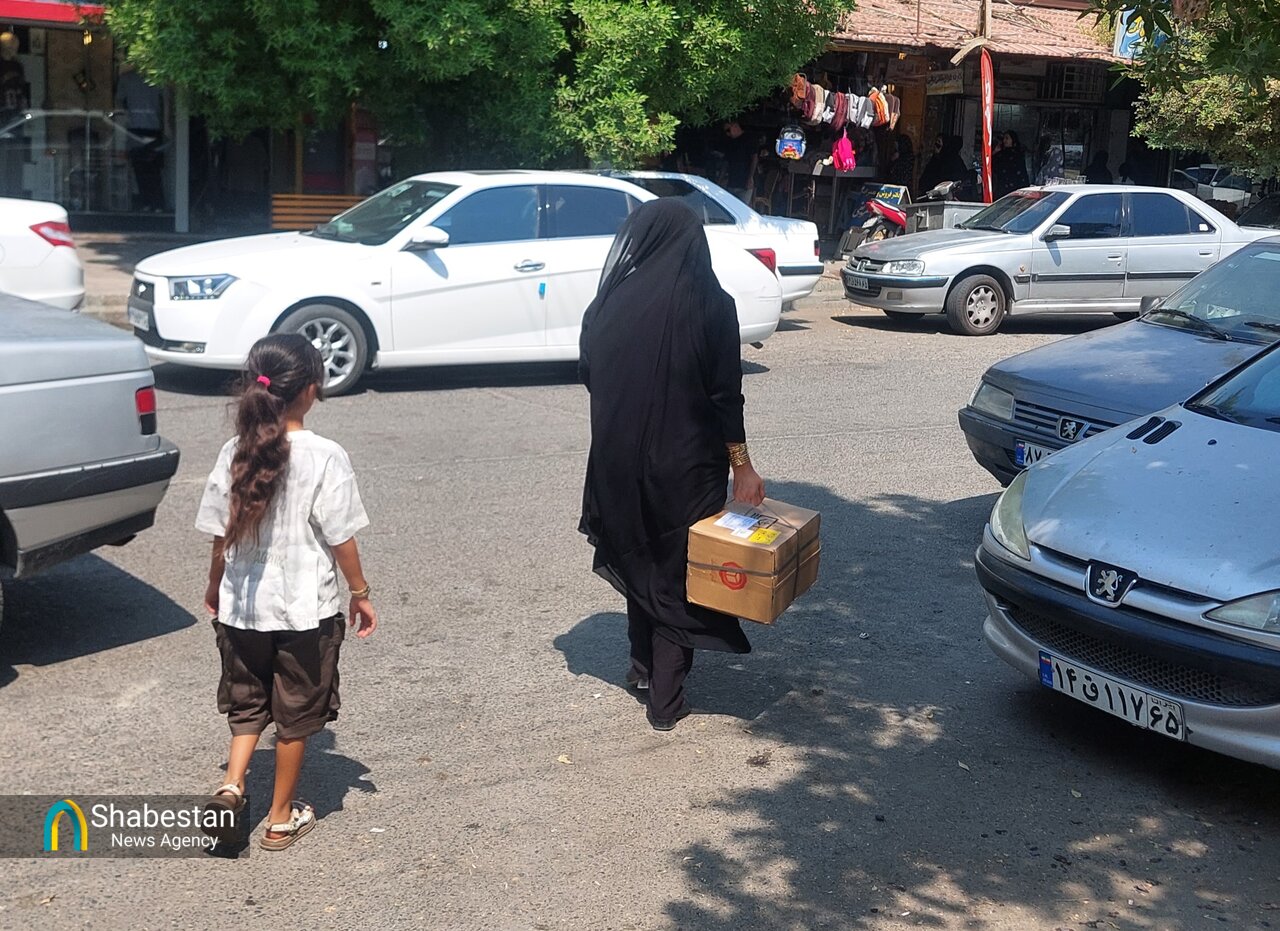 فرهنگنامه‌های اهدایی شورای کتاب کودک به ۸ کتابخانه و مرکز کتاب‌خوانی روستایی جنوب کرمان رسید