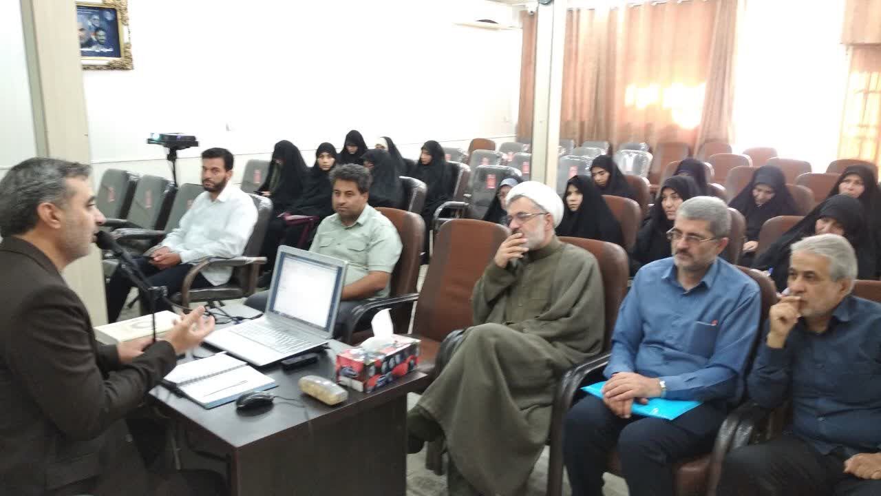 نشست تخصصی- آموزشی «آشنایی با طرحهای آموزشی، سامانهها و عملیاتهای ملی سازمان دارالقرآن الکریم» در کاشان