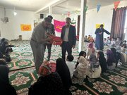 بسته آموزشی بین دانش‌آموزان زهک توزیع شد
