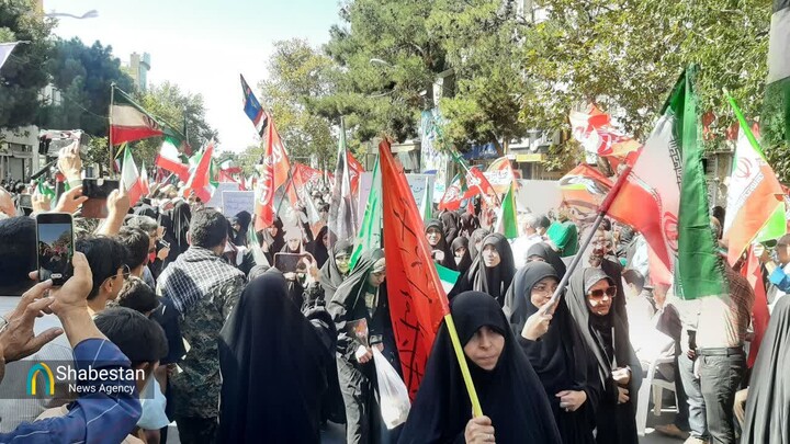 اقشار مختلف مردم در شیراز پای کار «جان‌فدایان ایران» آمدند