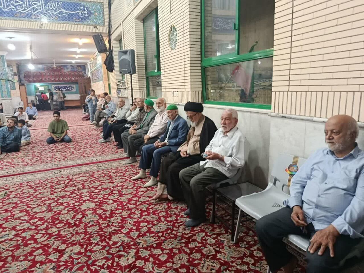 لزوم وفاق در ارکان مسجد/ وحدت عامل پویایی در مسجد است