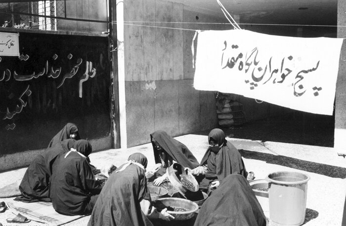 مسجد؛ از سنگر محله تا پشتیبان جبهه‌ها