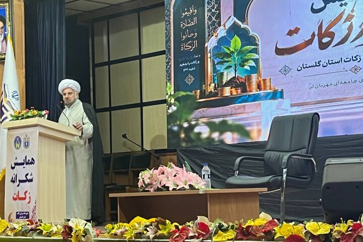 زکات انسان را از اسارت مال و طمع آزاد می‌کند