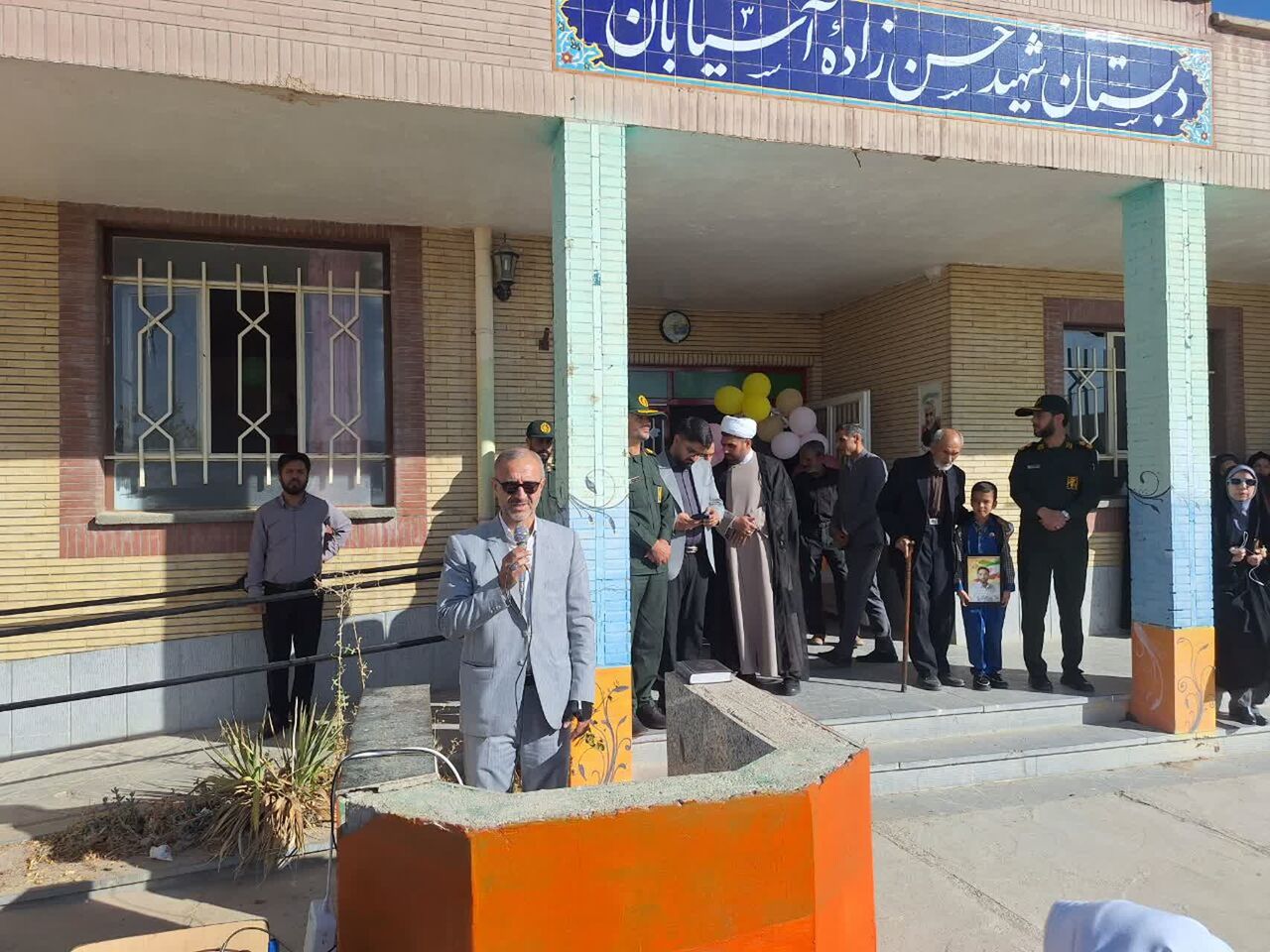 همراهی رئیس‌کل دادگستری خراسان جنوبی با فرزند شهید ترابی