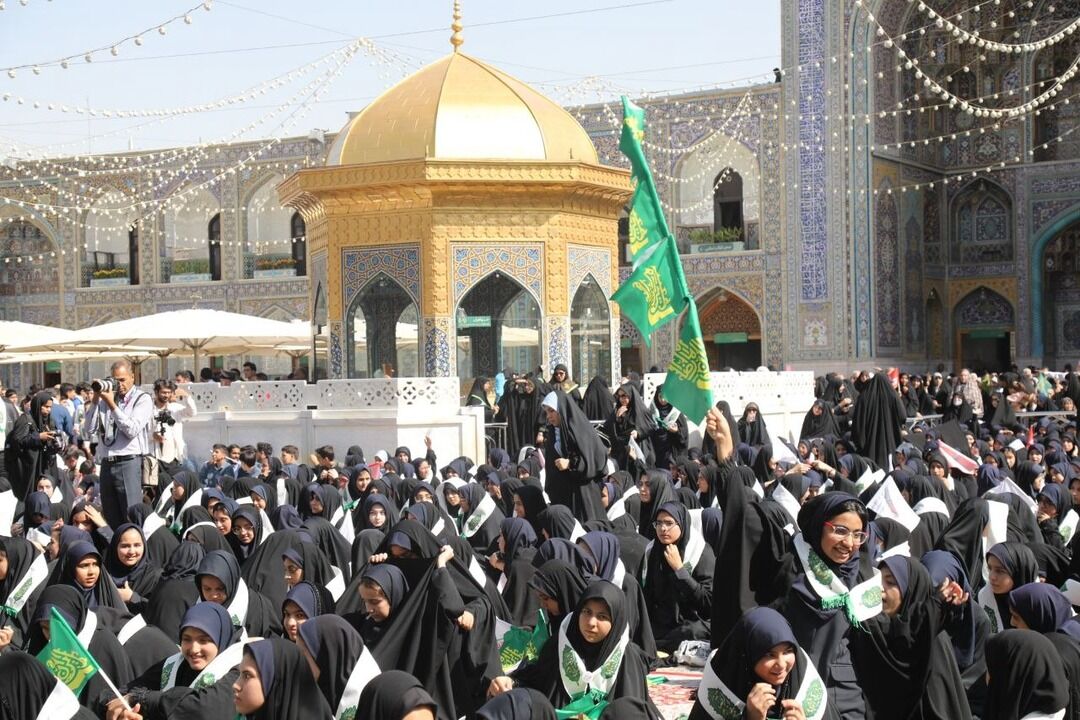 «مهر رضوی» دانش آموزان مشهدی در چهارشنبه امام رضایی