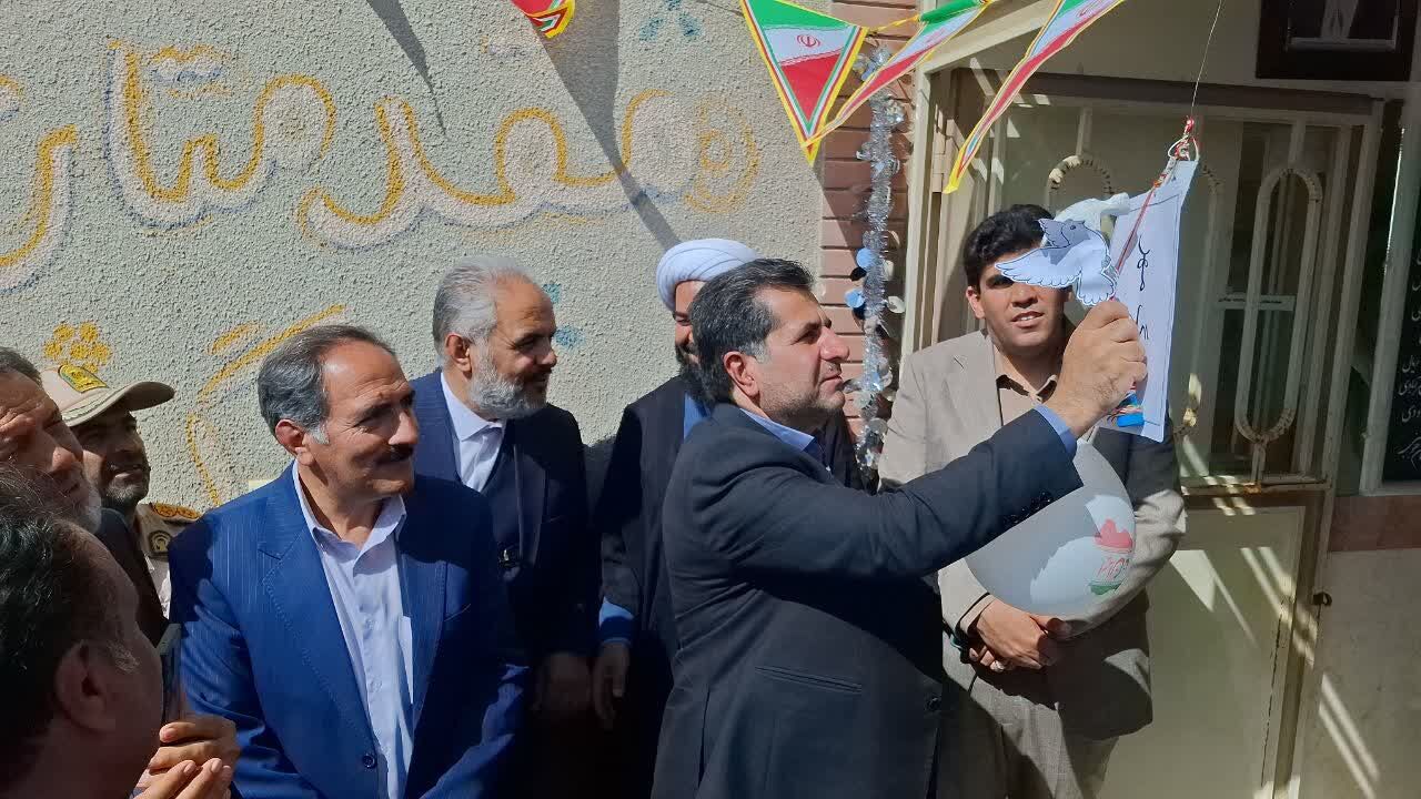 پیشرفت ایران به توان علمی نسل جدید وابسته است