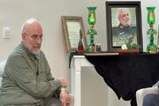 حضور قالیباف در منزل شهیدان خادمی و نصیرزاده