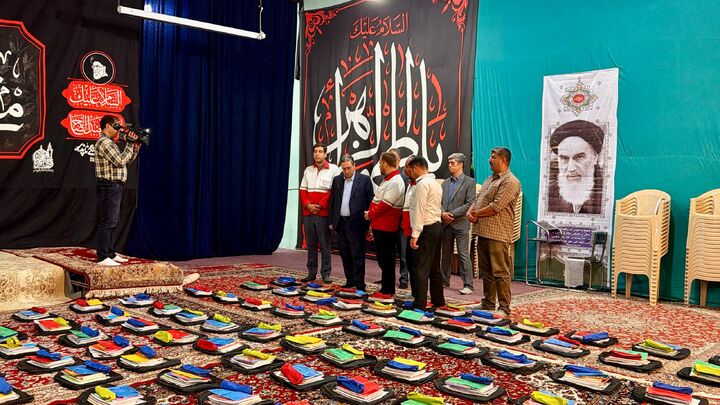 بیش از ۹ هزار بسته نوشت‌افزار، سهم دانش‌آموزان مناطق کم‌برخوردار آذربایجان‌غربی