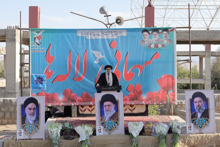 آگاهی و بصیرت راه مقابله با بی‌احترامی به ارزش‌های دینی است