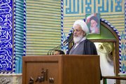 امام جمعه یزد: حضور در میدان، راه مقابله با تفرقه‌افکنی دشمن است