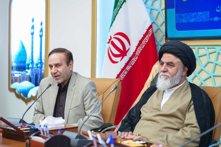 گلریز: در جنگ فرهنگی نباید میدان را واگذار کنیم