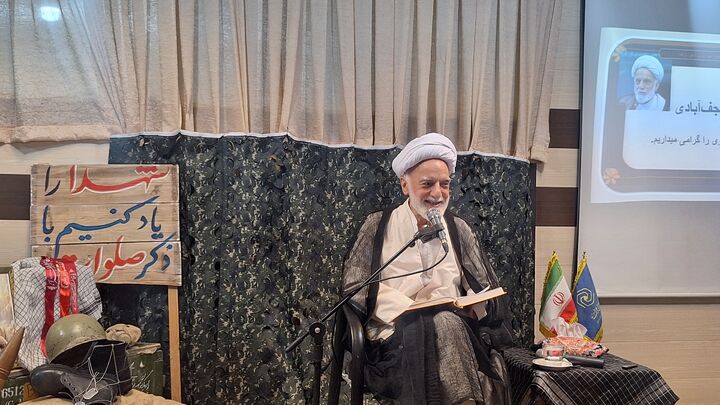 حوزه‌های علمیه خواهران باید پرچمدار معرفت، عفاف و تربیت نسل مؤمن باشند