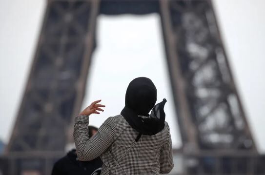 حجاب در اروپا دوباره به بحث روز تبدیل شد؛ از اسپانیا و پرتغال تا ممنوعیت در مدارس ایتالیا