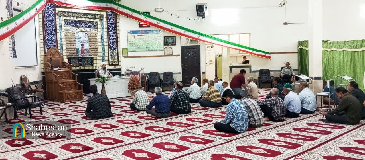 از مسابقات قرآن و اذان تا پخت نان و پرده خوانی در تجمع شبانه