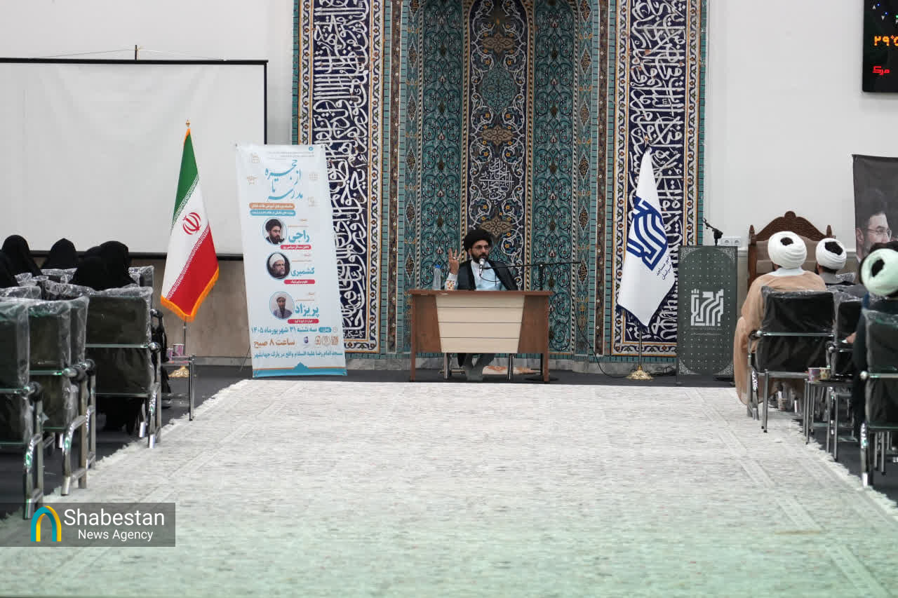 از مسابقات قرآن و اذان تا پخت نان و پرده خوانی در تجمع شبانه