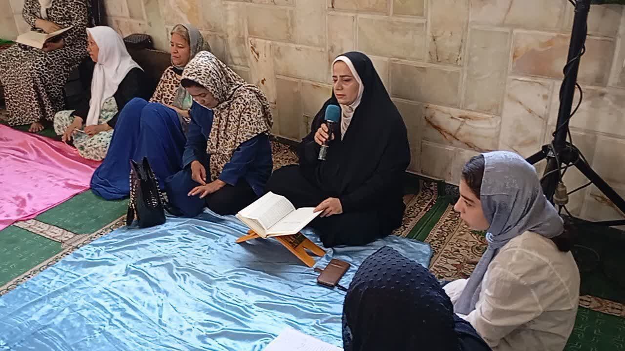 محفل انس با قرآن اعضای کانون کنعان در جوار امامزاده پیرمحمد برگزار شد