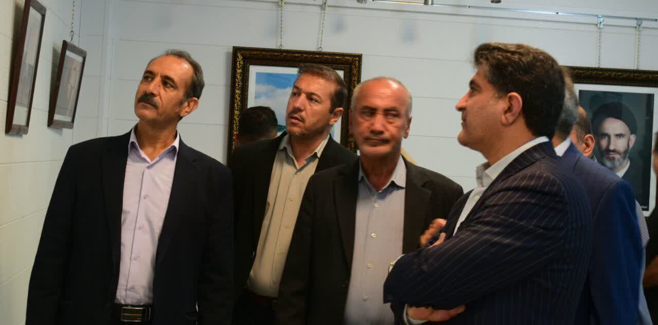 افتتاح نمایشگاه انفرادی عکس «جلوههایی از هنر رزمندگان در دهه ۶۰» در دورود