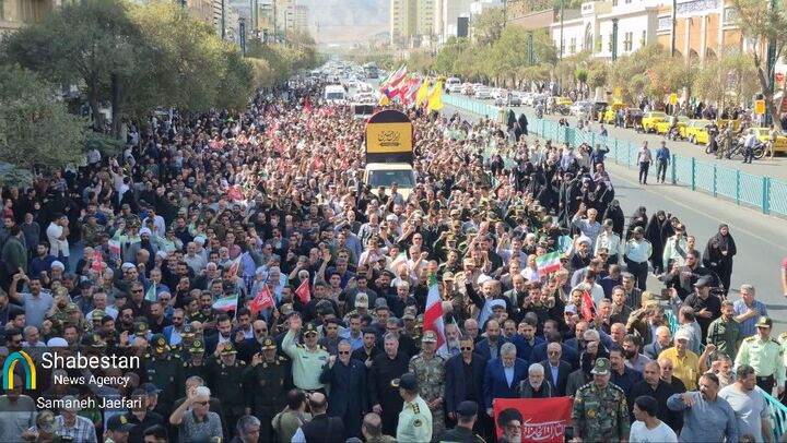 تشییع باشکوه فرزند خراسان/ حاج حسین که بود؟