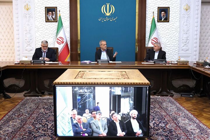 پزشکیان: ترامپ خواب نابودی ایران را خواهد دید/تحریم، فرصتی برای گسترش روابط با همسایگان