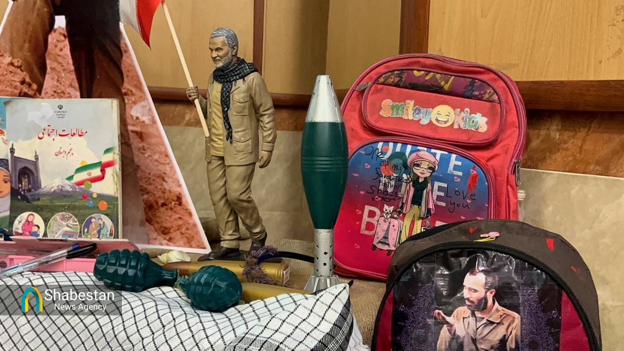 آسمان سنگر، میزبان یادگاران میناب / روایت اشک و رجز مادر شهیدان رئیسی در یادواره شهدای دانشآموز میناب