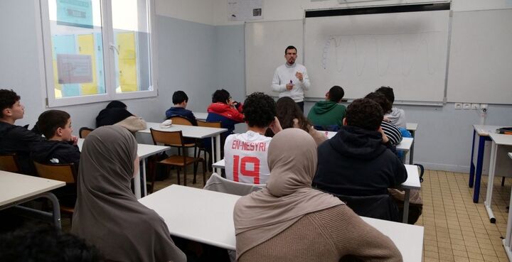 فرانسه جنگ با مدارس اسلامی را ادامه می‌دهد!