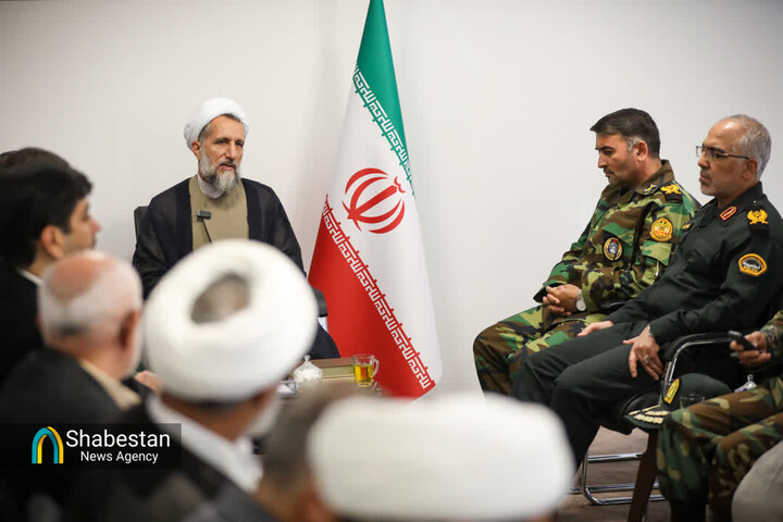 دیدار فرماندهان نظامی و انتظامی استان قزوین با نماینده ولی‌فقیه در استان و امام جمعه قزوین
