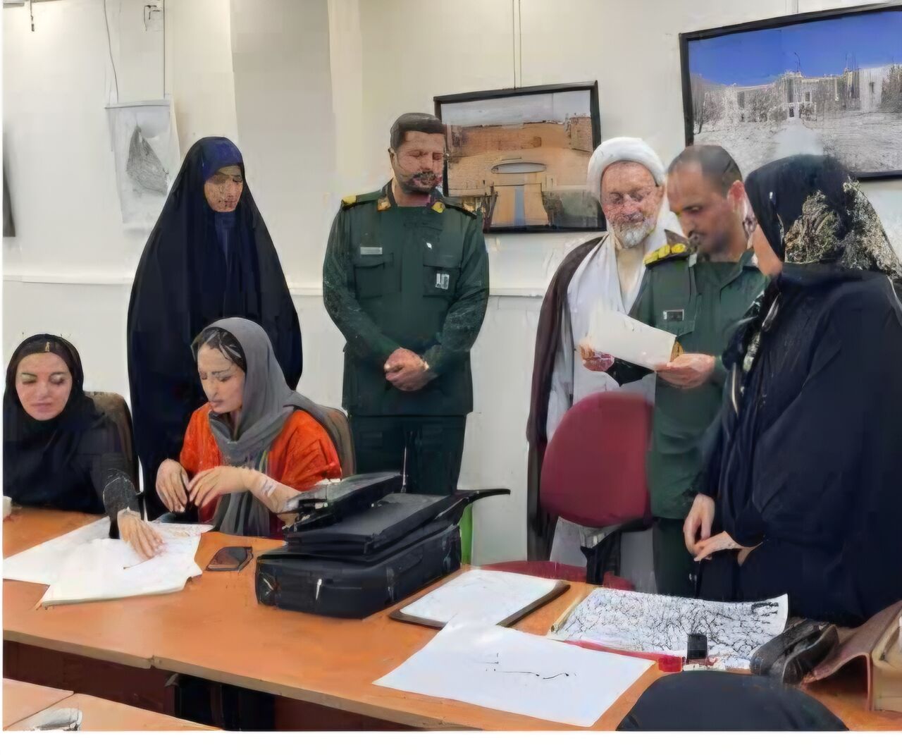شازند میزبان کارگاه هنری «لاله‌های گلگون» به مناسبت هفته دفاع مقدس
