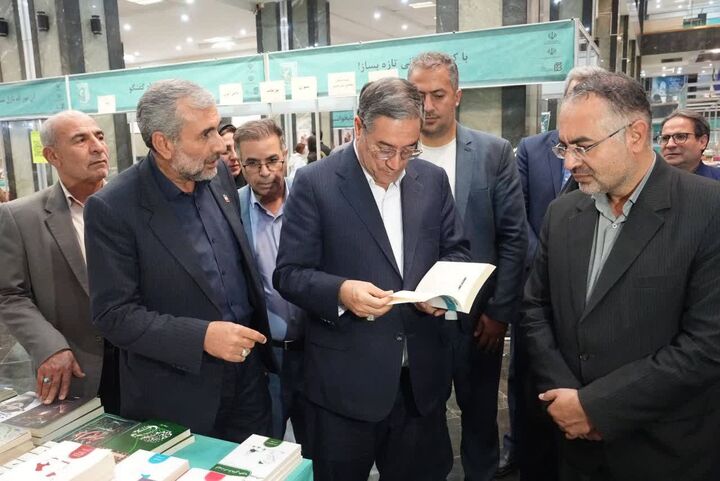 از فروش ۶۵۰۰ جلدی کتاب تا پیگیری طرح پایتخت کتاب در شورای فرهنگ عمومی