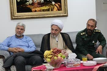 روایت سرافراز از معامله شهدا با خدا در دیدار با خانواده شهید «متین کشاورز»
