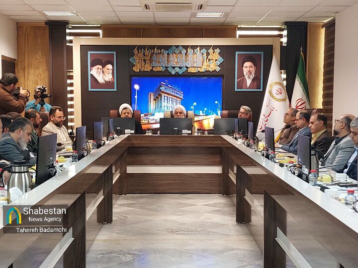 معوقه ۳۷ همتی بانک‌های کرمان باید وصول و در چرخه تولید و اشتغال استفاده شود