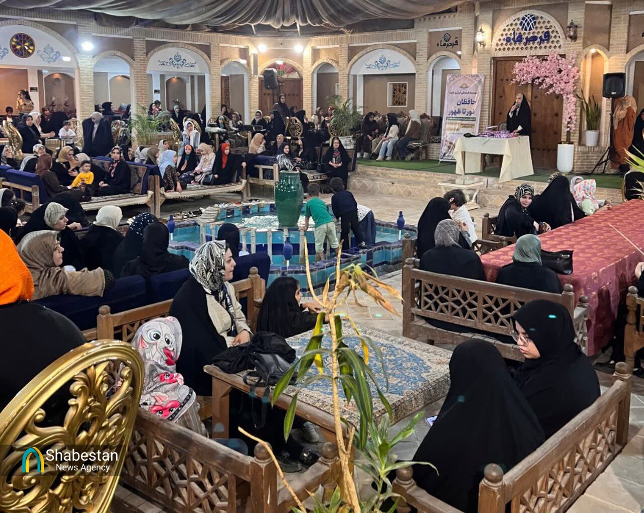 از تلاوت «طارق» تا تجلیل از حافظان قرآن؛ «حافظان نور تا ظهور» آران و بیدگل به روایت یک شب قرآنی