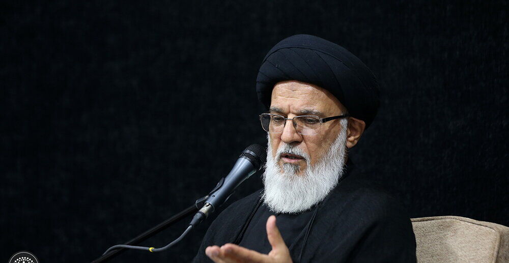 درخواست پاپ از آیت‌الله اعرافی برای همکاری در حل مشکلات مسیحیان جهان