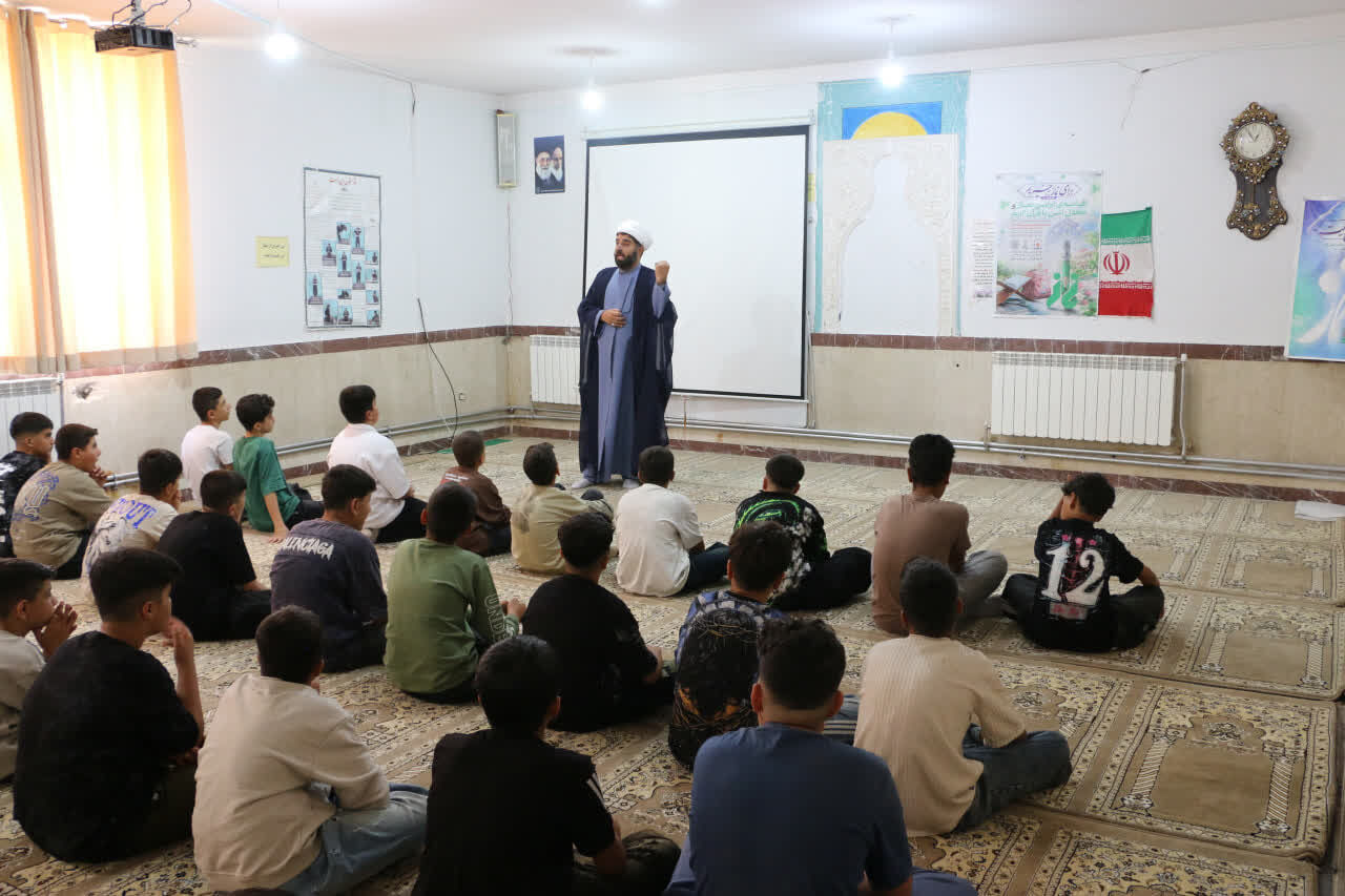 مدرسه ادب کامیاران؛ جایی برای پیوند آموزش، تربیت و امید به آینده
