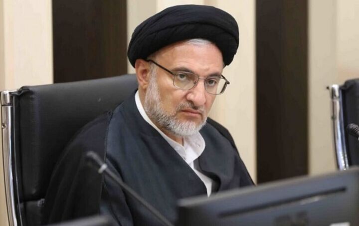 نقش امامزادگان در خدمت‌رسانی اجتماعی و انسجام جامعه پررنگ‌تر شده است