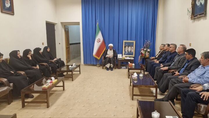 گشاده‌رویی در خدمت به نیازمندان، گاهی از کمک مالی اثرگذارتر است