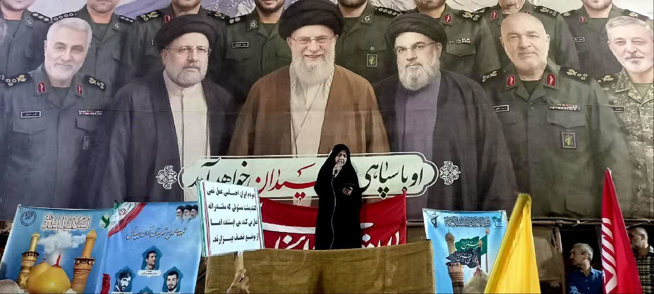 «میدان» میزبان یادواره شهدای مداح شهرستان آران و بیدگل شد