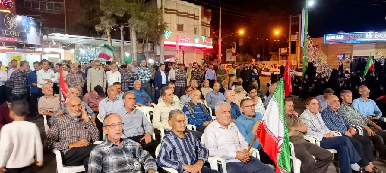 «میدان» میزبان یادواره شهدای مداح شهرستان آران و بیدگل شد