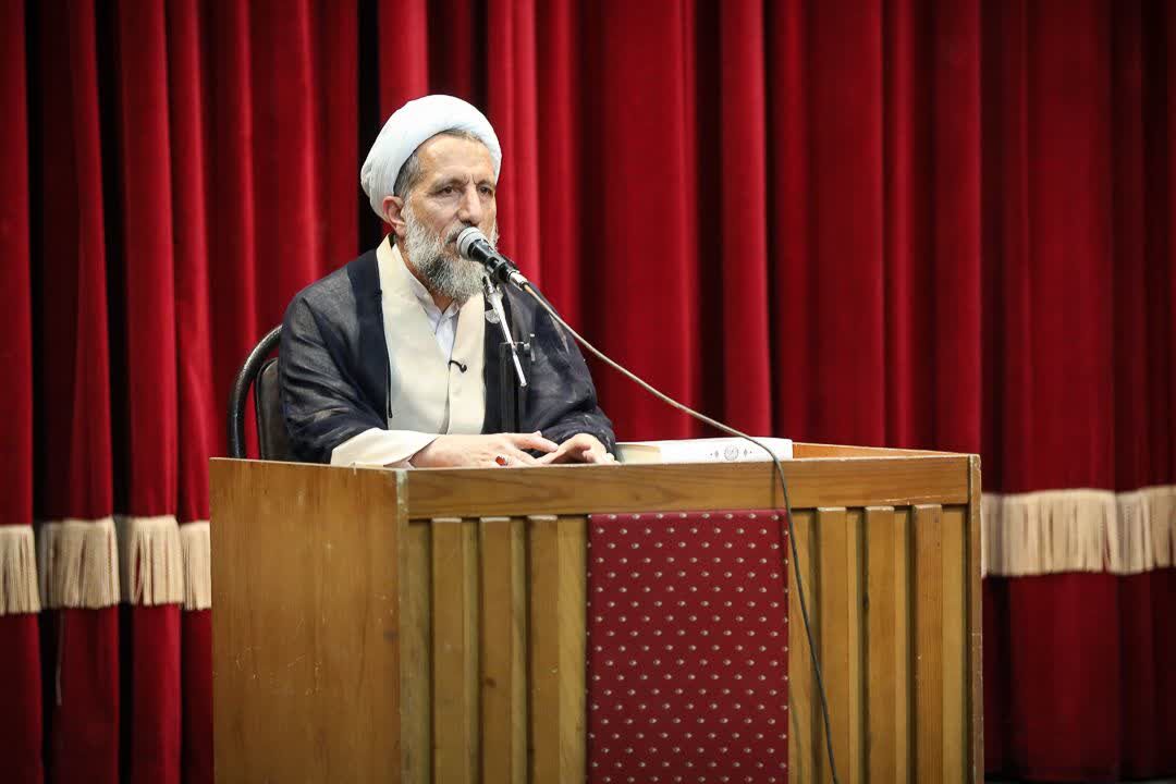 ایران ۹۰۰ قرارگاه امید، ایمان، معنویت و بصیرت دارد