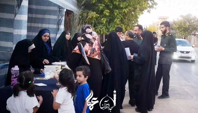 مسجدالقرآن شیراز میزبان کافه شهدا و نمایشگاه کتاب در هفته دفاع مقدس شد