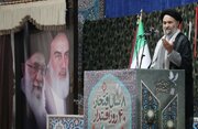 مذاکره با آمریکا باید با حفظ عزت و منافع ملی همراه باشد